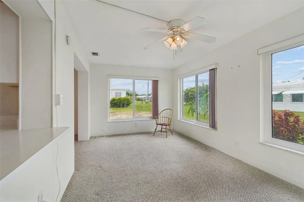 14142 90TH AVENUE Seminole, FL 33776