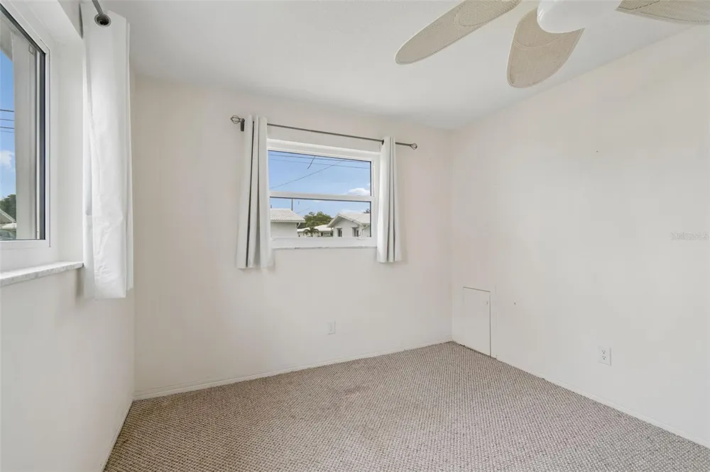 14142 90TH AVENUE Seminole, FL 33776