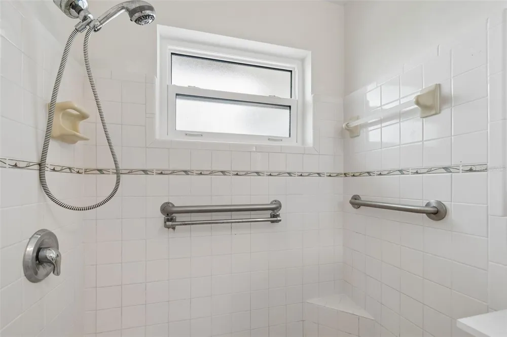 14142 90TH AVENUE Seminole, FL 33776