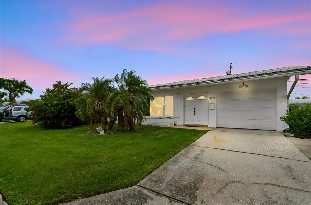 14142 90TH AVENUE Seminole, FL 33776