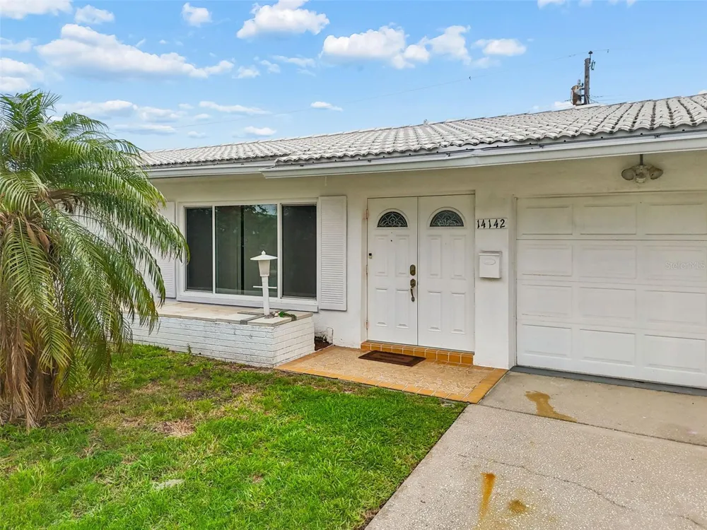 14142 90TH AVENUE Seminole, FL 33776