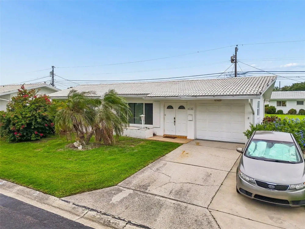 14142 90TH AVENUE Seminole, FL 33776