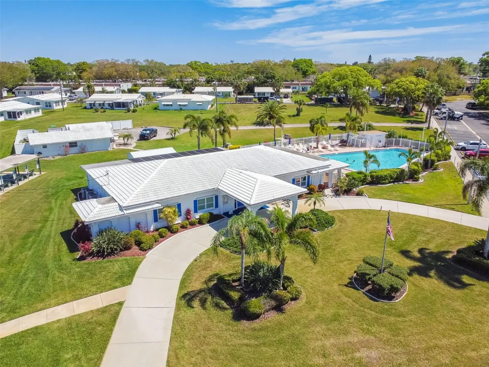 14142 90TH AVENUE Seminole, FL 33776