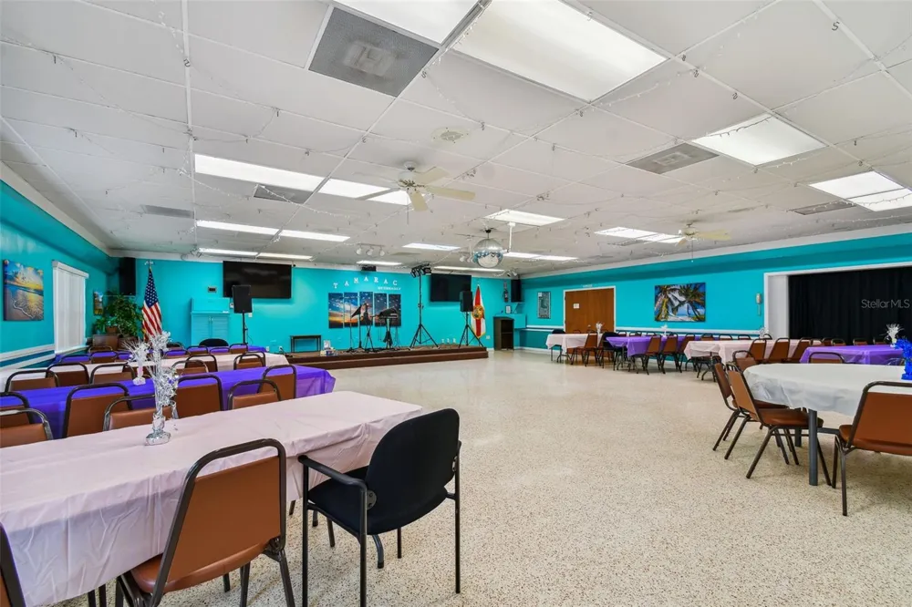 14142 90TH AVENUE Seminole, FL 33776