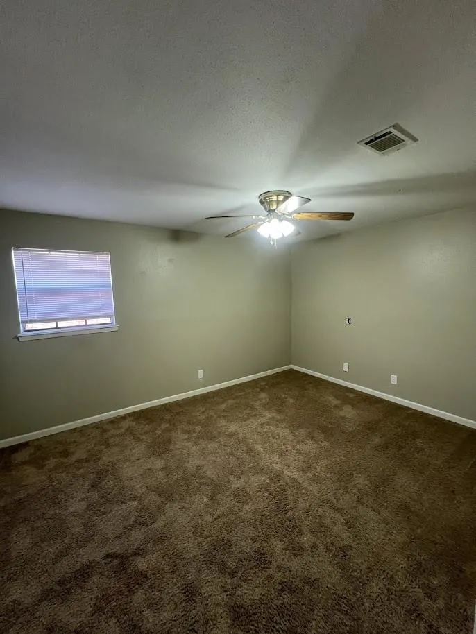1305 W Villa Maria Road #B101 Bryan, TX 77801