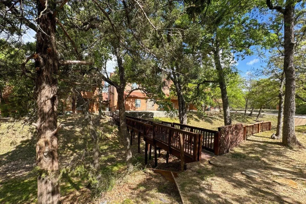 1305 W Villa Maria Road #B101 Bryan, TX 77801