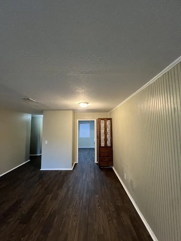1305 W Villa Maria Road #B101 Bryan, TX 77801