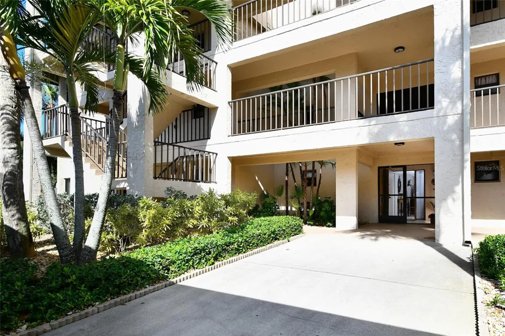 1610 ISLAMORADA BOULEVARD #62A Punta Gorda, FL 33955