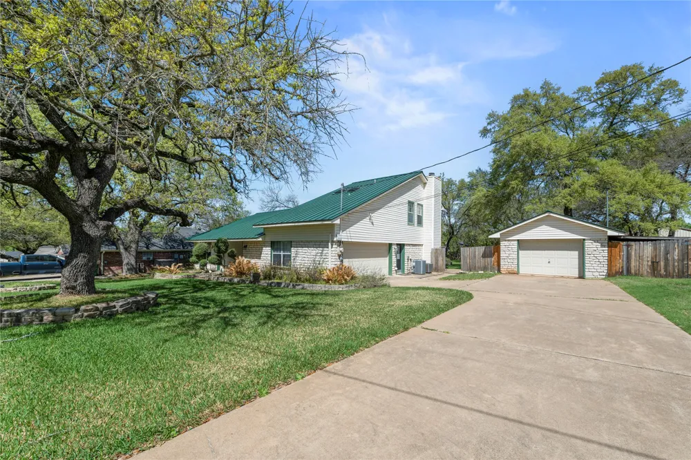 986 Benchmark Trail Belton, TX 76513