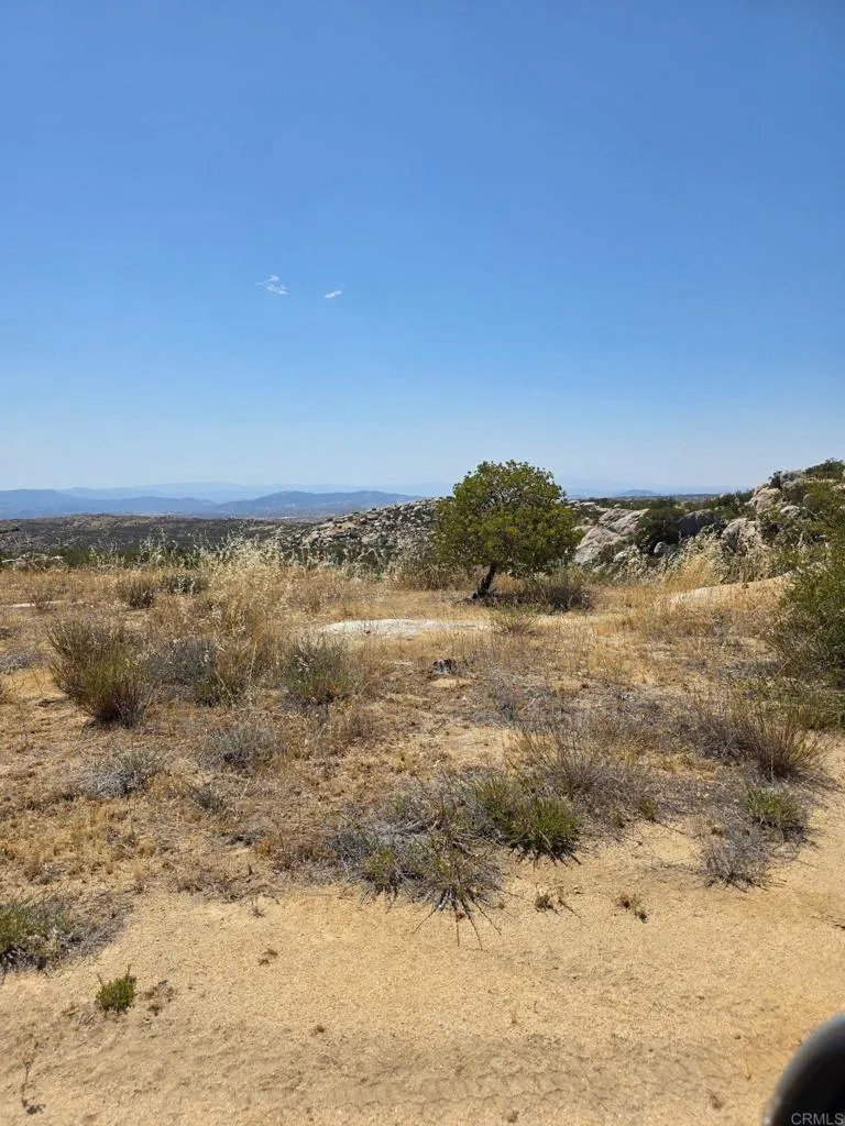 789 Crazy Horse Canyon Drive Aguanga, CA 92536