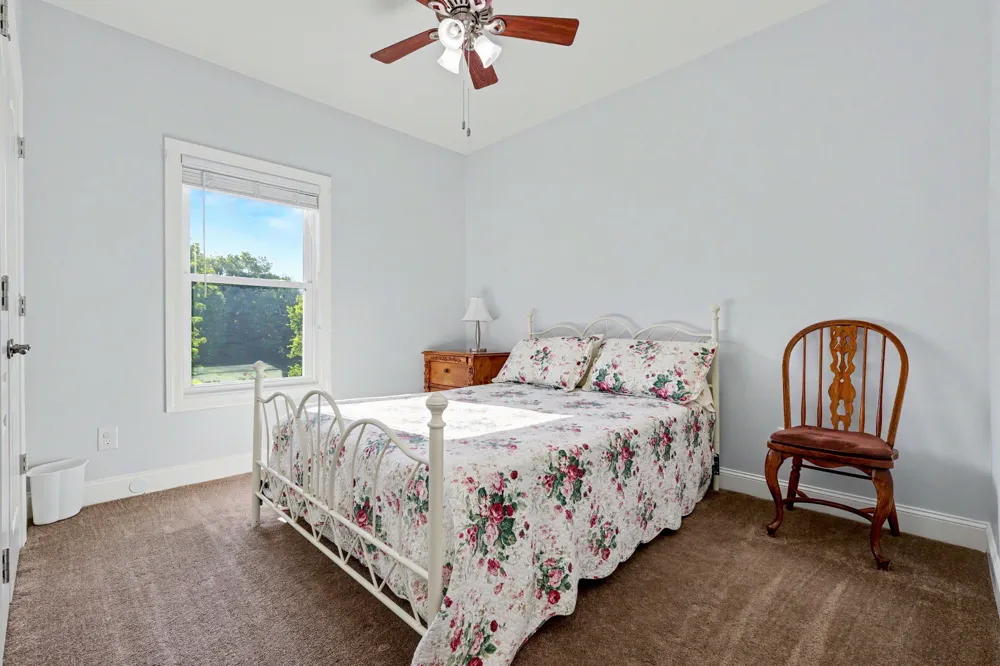4050 Cantebury DR Culleoka, TN 38451