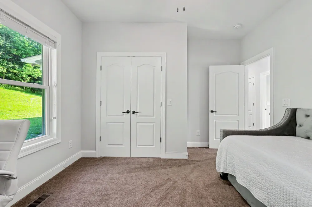 4050 Cantebury DR Culleoka, TN 38451