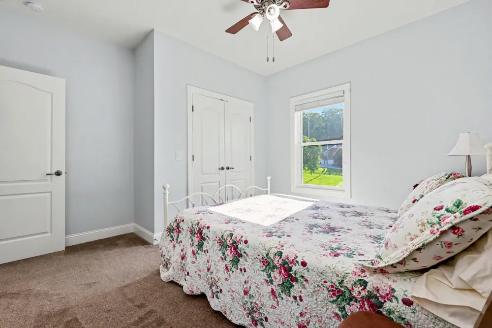 4050 Cantebury DR Culleoka, TN 38451