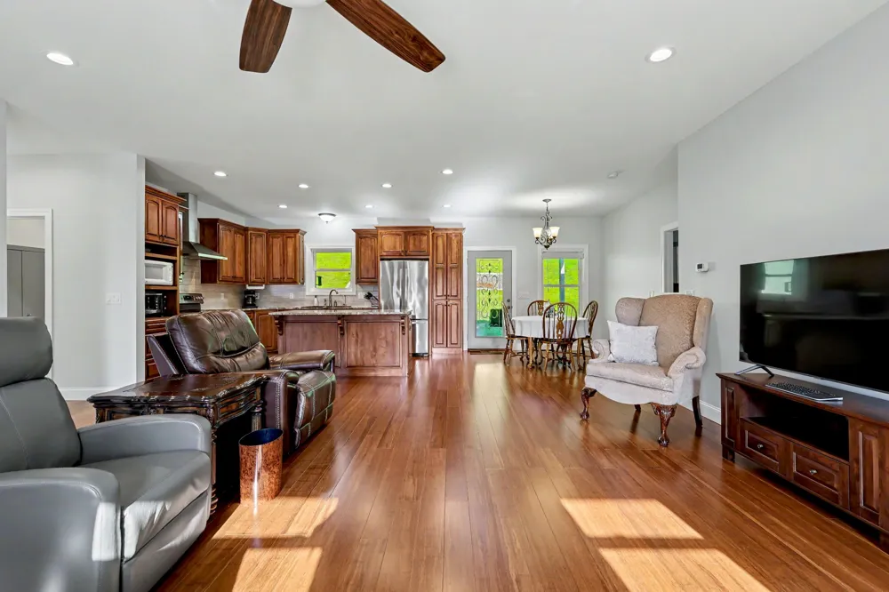 4050 Cantebury DR Culleoka, TN 38451