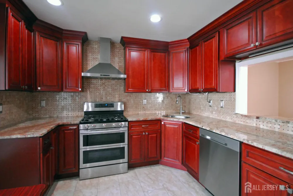 96 Brewster Circle Old Bridge, NJ 08857
