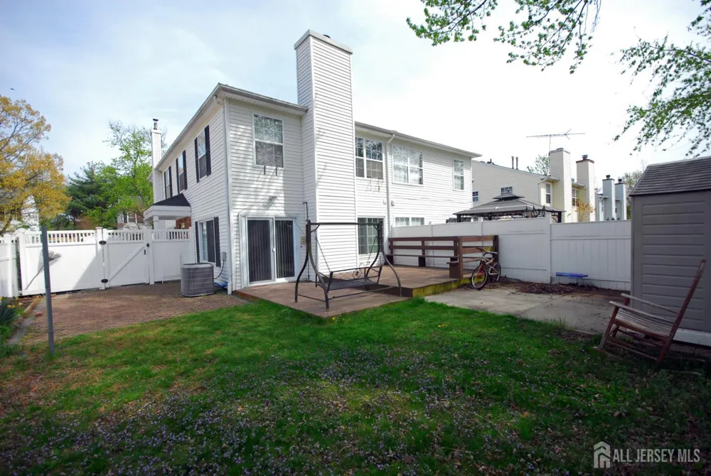 96 Brewster Circle Old Bridge, NJ 08857