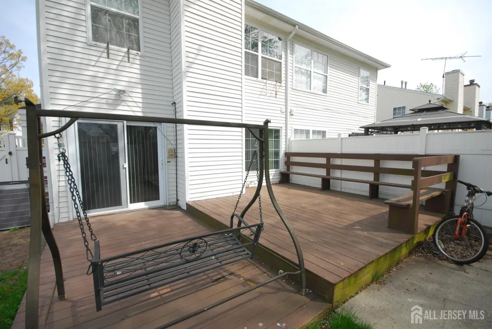 96 Brewster Circle Old Bridge, NJ 08857