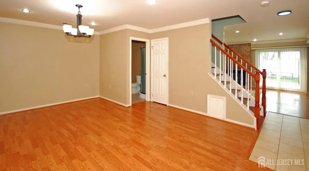 96 Brewster Circle Old Bridge, NJ 08857