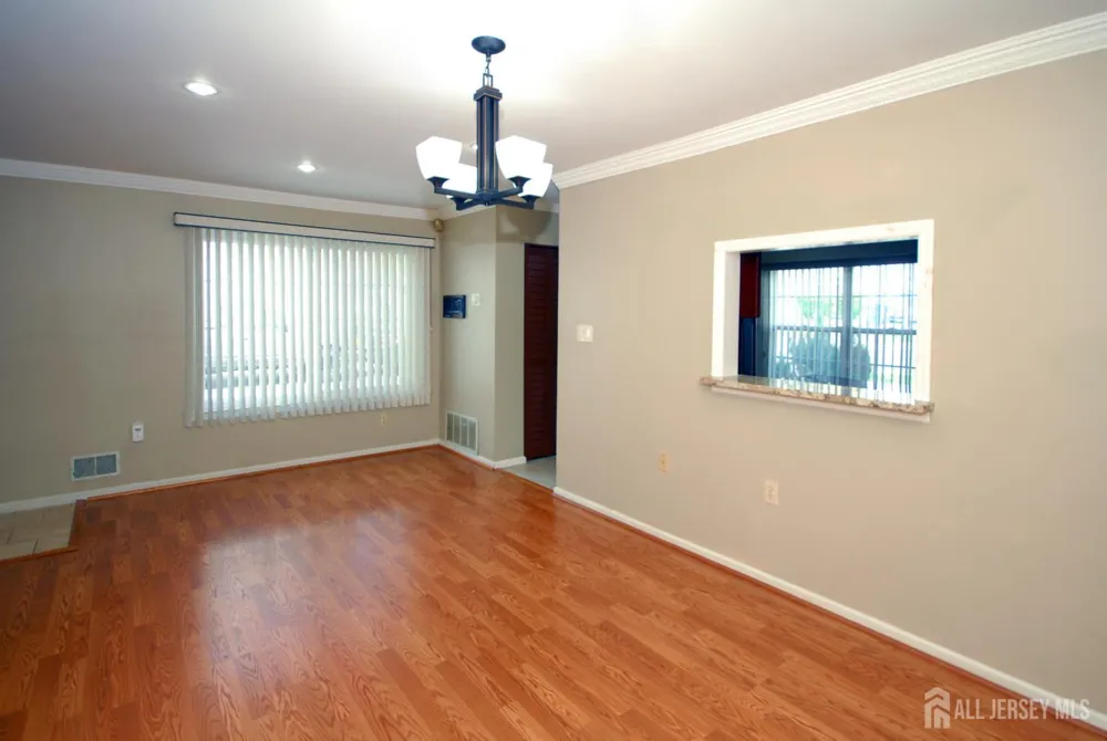 96 Brewster Circle Old Bridge, NJ 08857