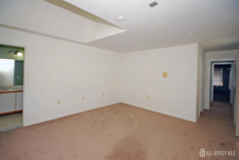 96 Brewster Circle Old Bridge, NJ 08857
