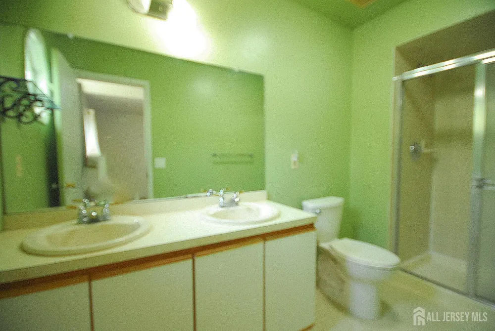 96 Brewster Circle Old Bridge, NJ 08857