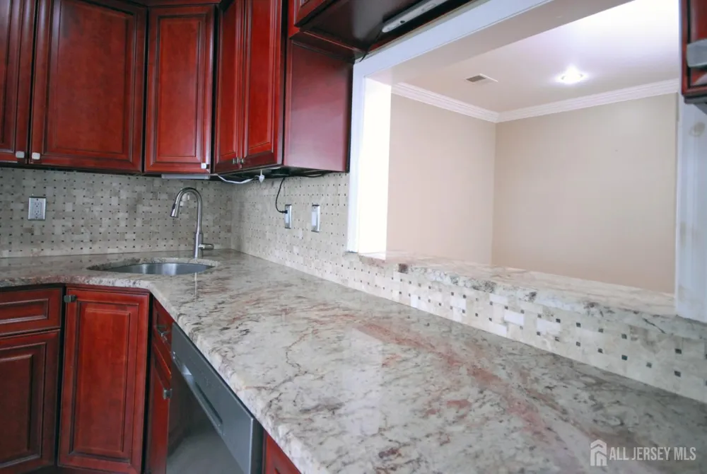 96 Brewster Circle Old Bridge, NJ 08857
