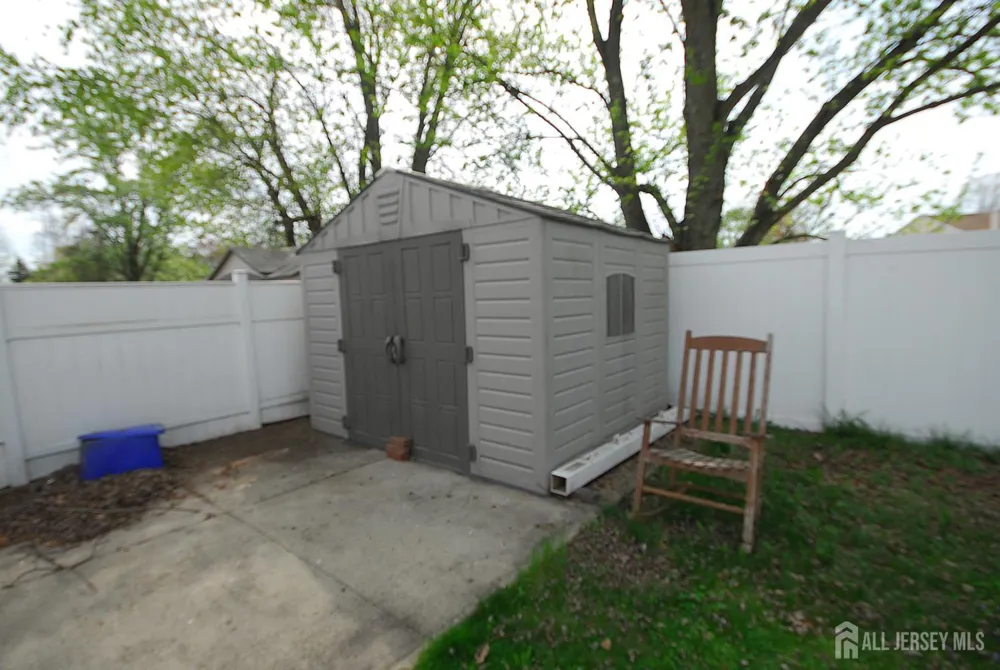 96 Brewster Circle Old Bridge, NJ 08857