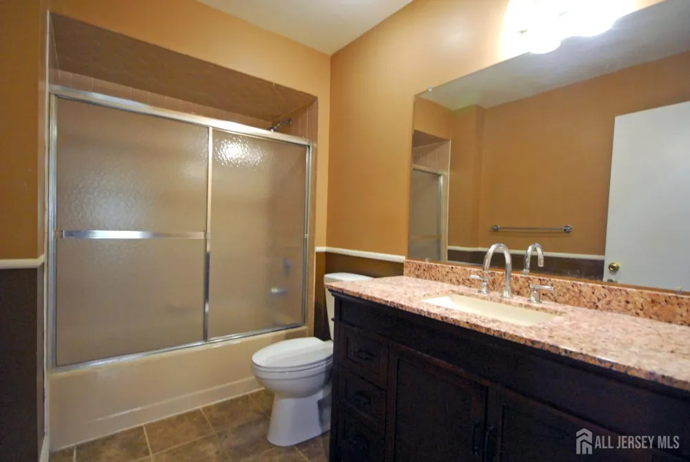96 Brewster Circle Old Bridge, NJ 08857