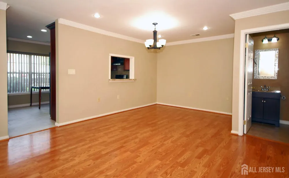 96 Brewster Circle Old Bridge, NJ 08857
