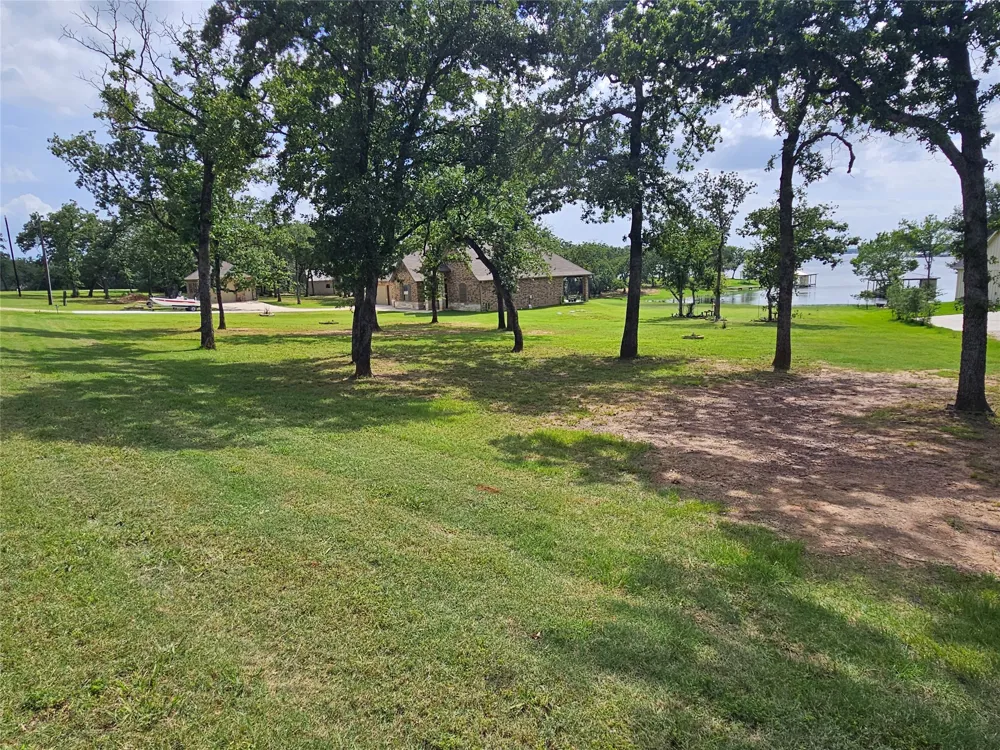 450 County Road 3674 Marquez, TX 77865