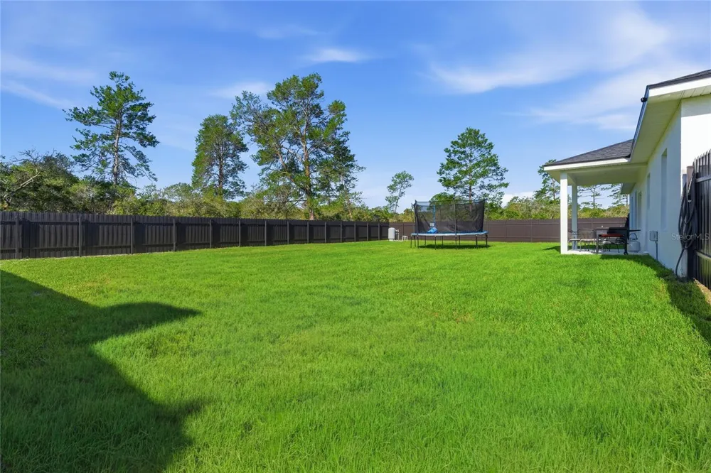 14 FISHER PLACE Ocklawaha, FL 32179