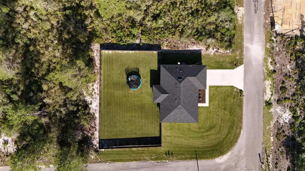 14 FISHER PLACE Ocklawaha, FL 32179