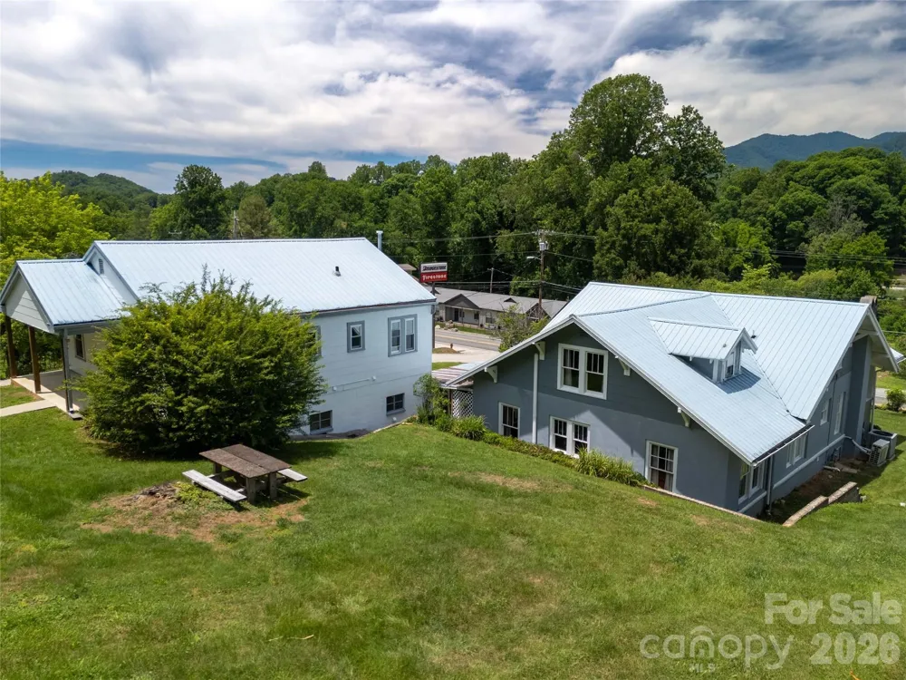 800 Main Street Bryson City, NC 28713