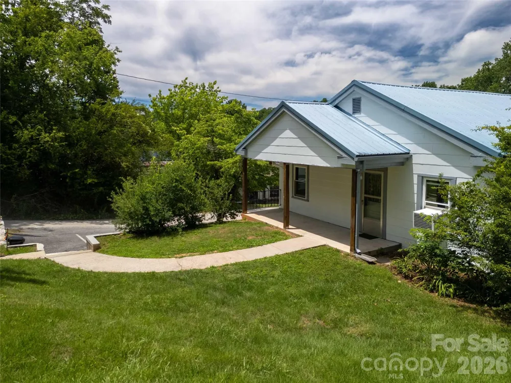800 Main Street Bryson City, NC 28713