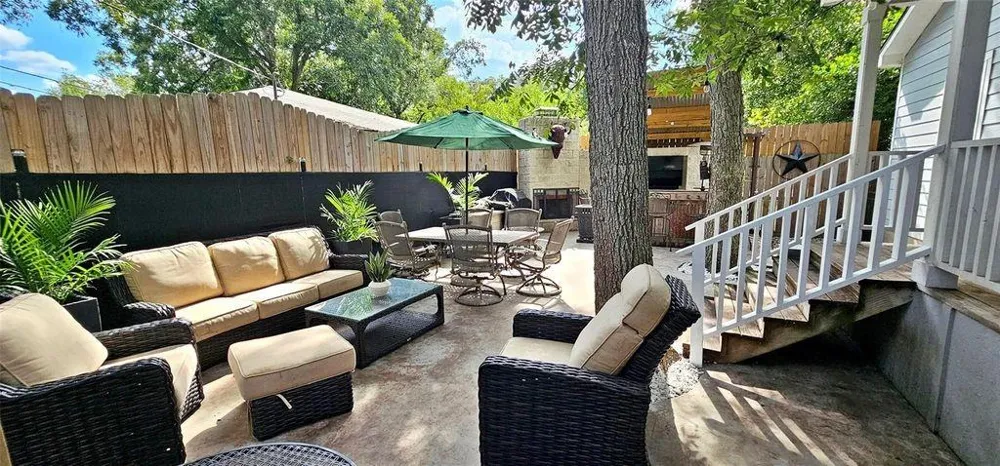 201 Smith Street Columbus, TX 78934