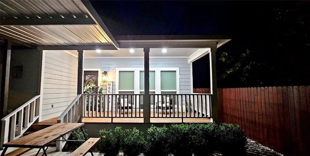 201 Smith Street Columbus, TX 78934