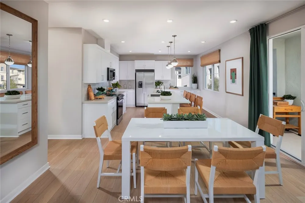 6038 Burren Way Eastvale, CA 92880
