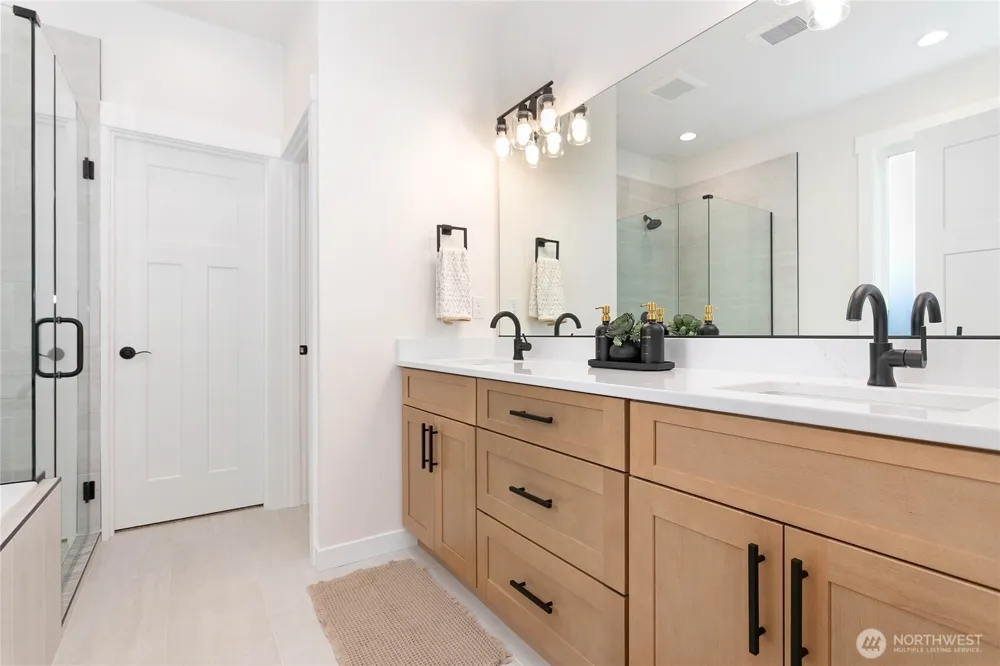 2134 Lagerwey Circle Lynden, WA 98264