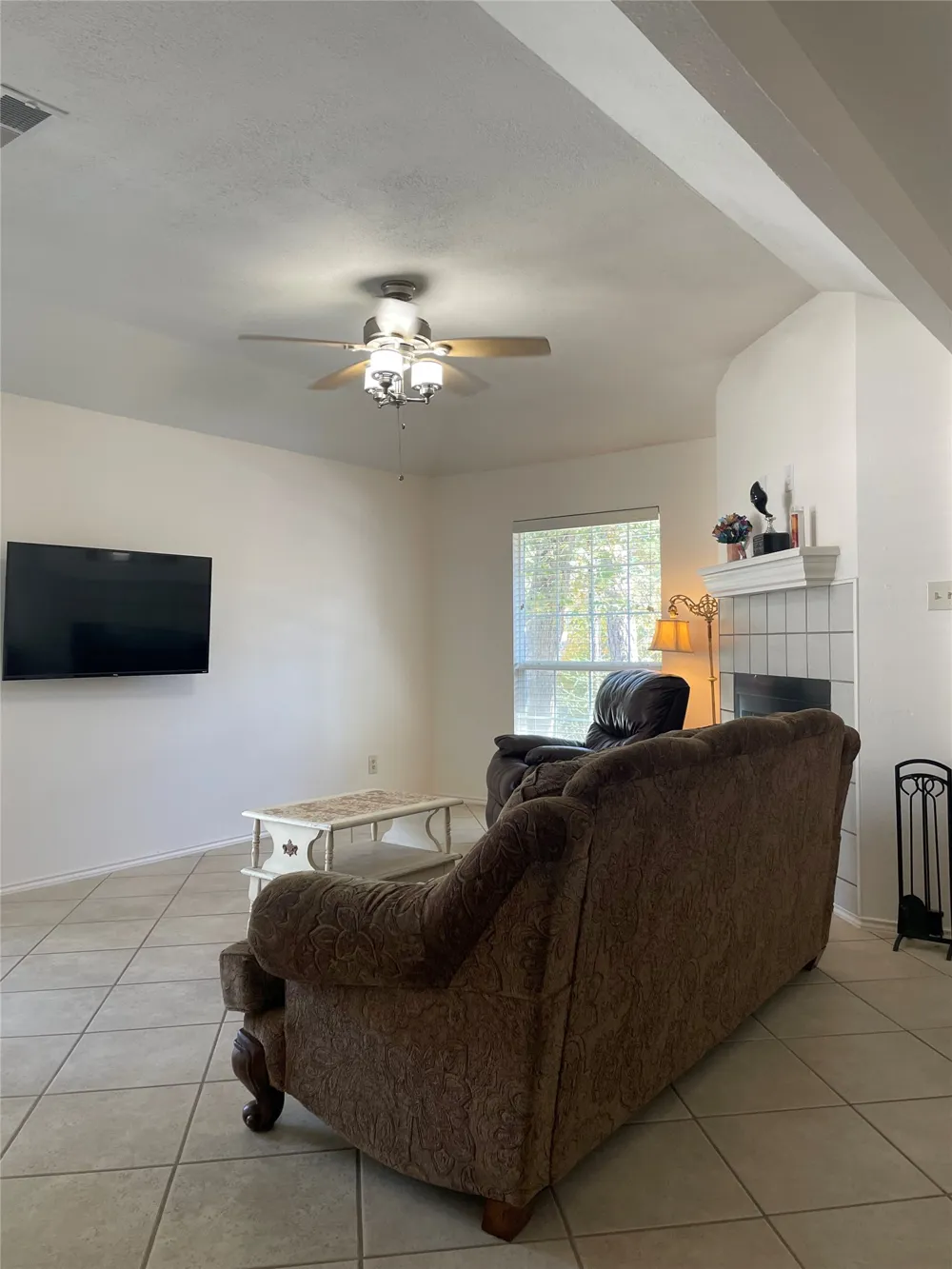 110 Kanaio Drive #B Bastrop, TX 78602