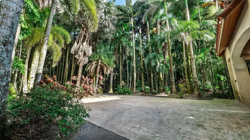 20551 SW 162nd Ave Miami, FL 33187