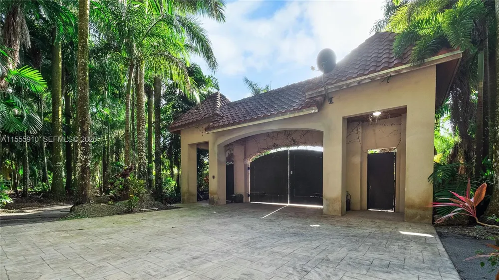 20551 SW 162nd Ave Miami, FL 33187