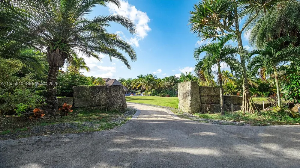 20551 SW 162nd Ave Miami, FL 33187