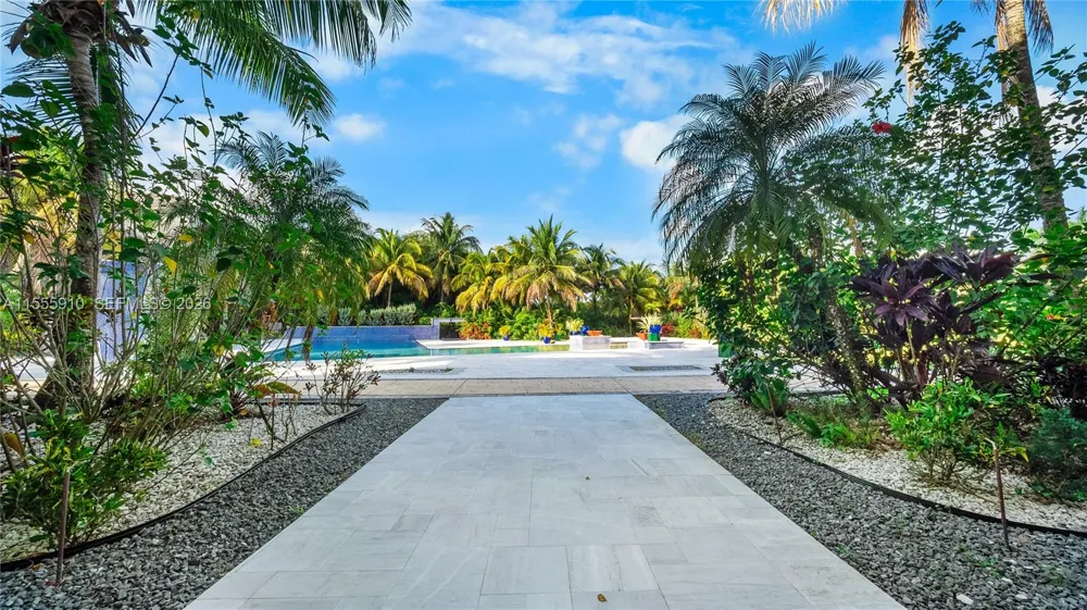20551 SW 162nd Ave Miami, FL 33187