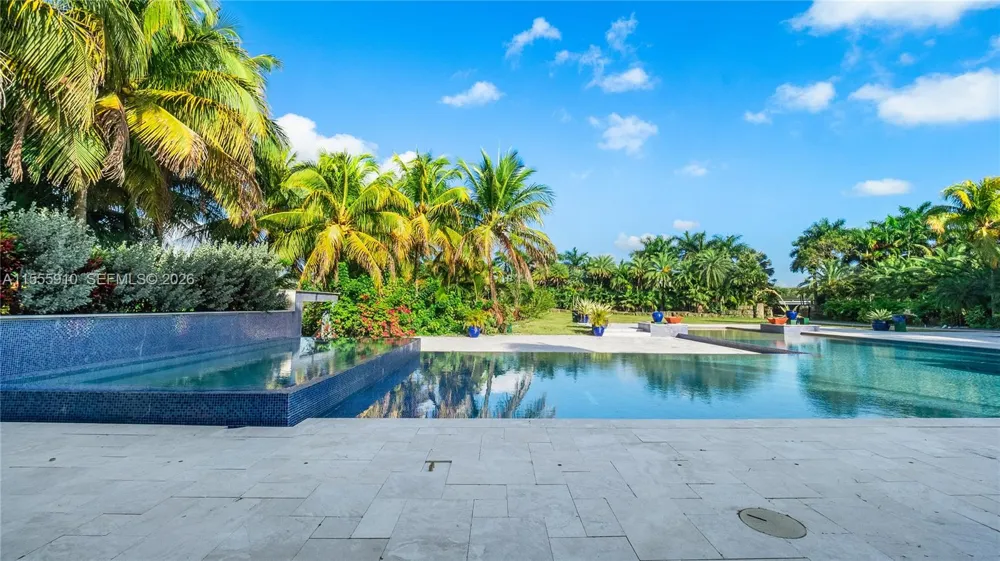 20551 SW 162nd Ave Miami, FL 33187