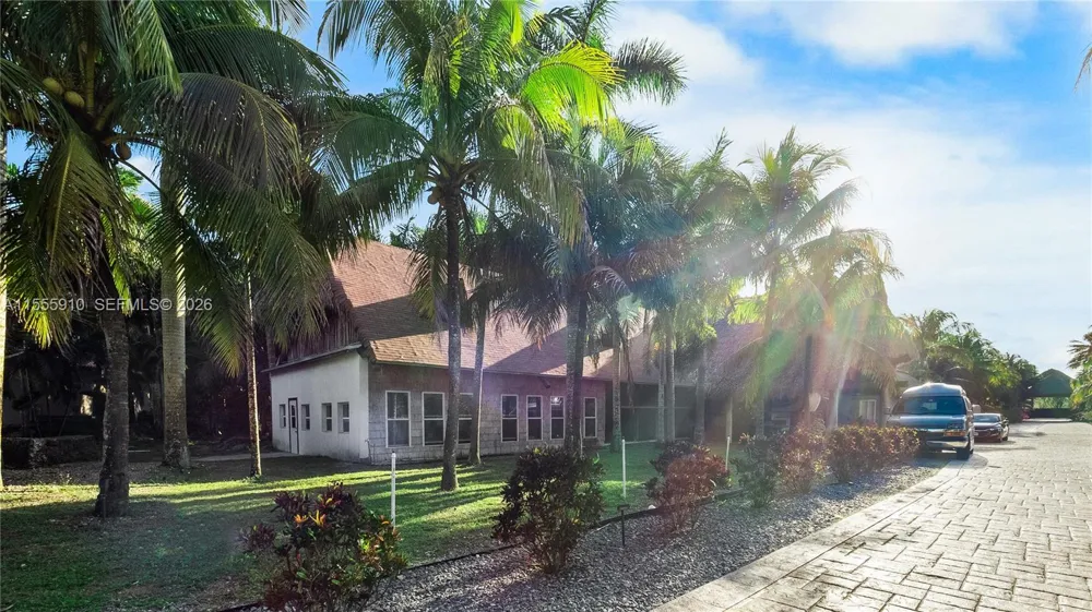 20551 SW 162nd Ave Miami, FL 33187
