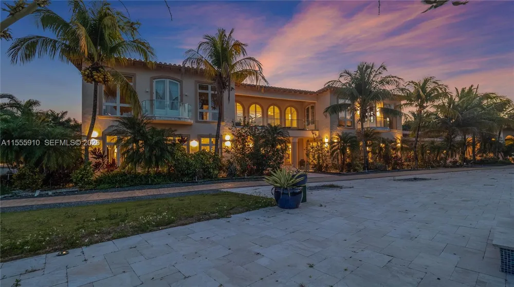 20551 SW 162nd Ave Miami, FL 33187