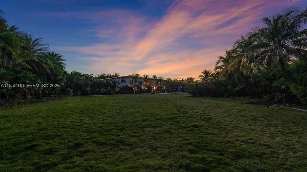 20551 SW 162nd Ave Miami, FL 33187