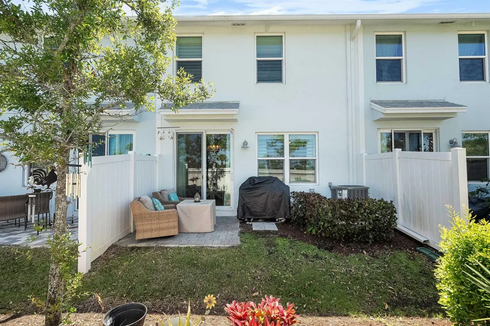 341 SE Halifax Lane Stuart, FL 34994