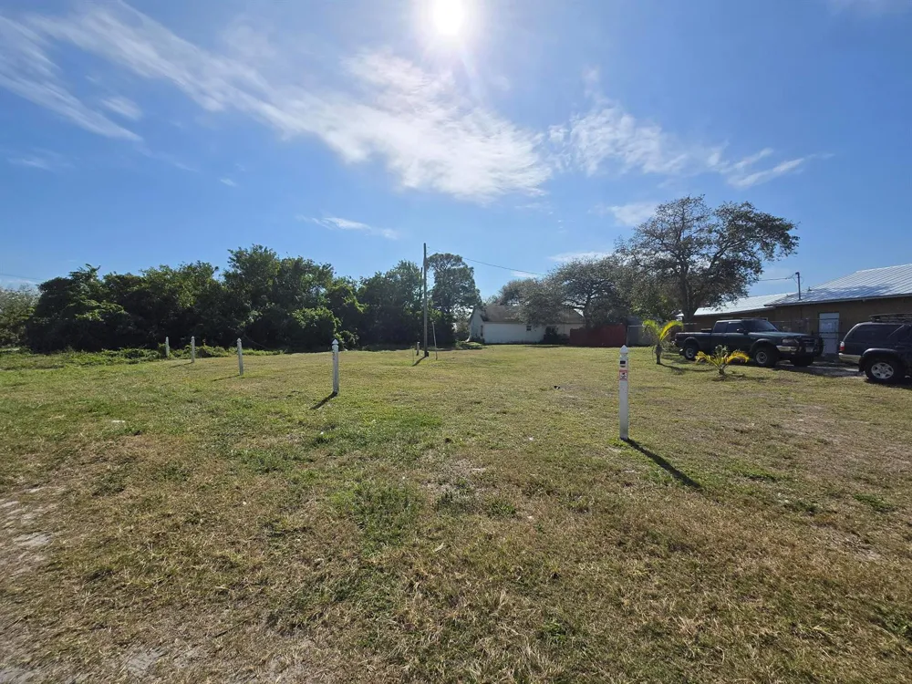 SE Primrose Way Port Salerno, FL 34997