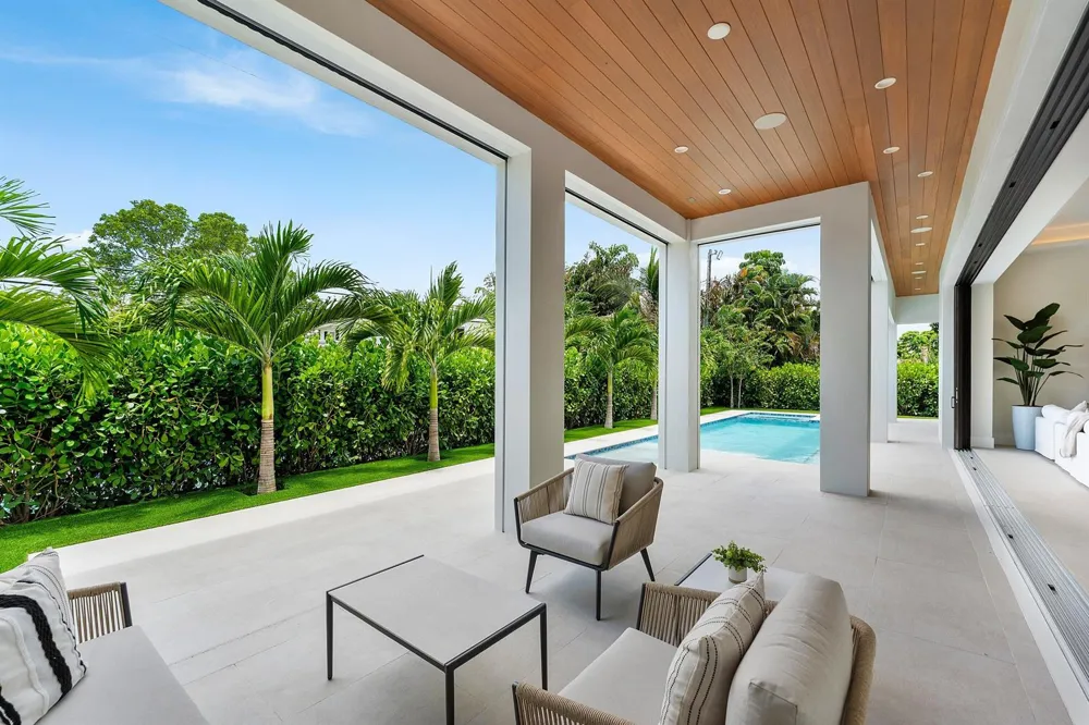2609 NE 27th Way Fort Lauderdale, FL 33306